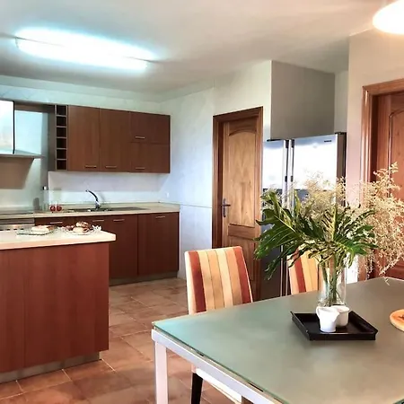 Сasa de vacaciones Precioso En Cruz Con Piscina