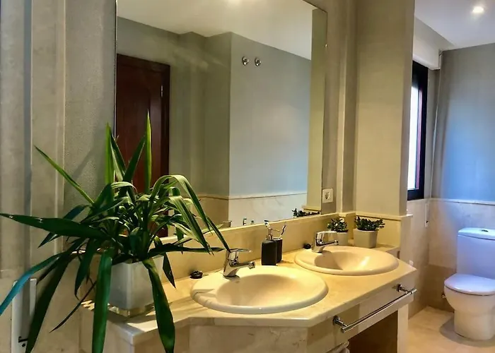 Precioso En Cruz Con Piscina بيت للعطل *