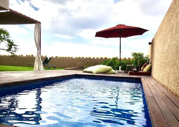 Precioso En Cruz Con Piscina